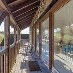 1 Bed In Oc-s33927 Holiday home *