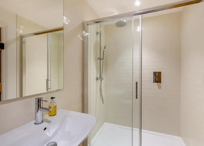 1 Bed In Oc-s33927 *